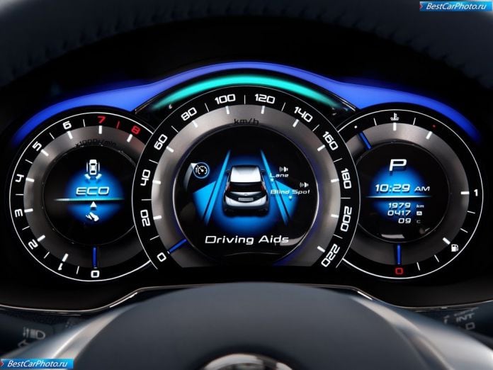 2012 Nissan Invitation Concept - фотография 31 из 34