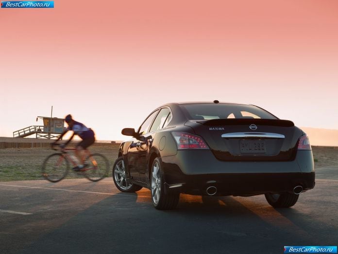 2012 Nissan Maxima - фотография 5 из 8 2012 Nissan Maxima - фотография 5 из 8