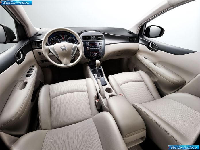 2012 Nissan Tiida - фотография 9 из 10 2012 Nissan Tiida - фотография 9 из 10
