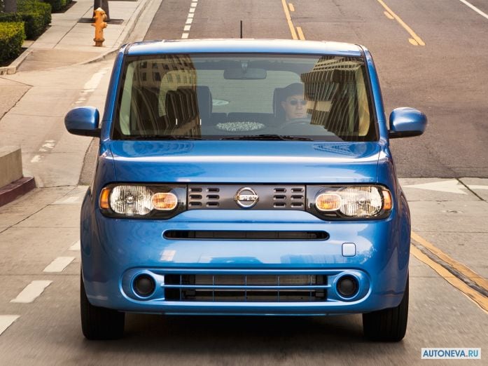 2012 Nissan Cube Indigo Blue - фотография 2 из 13 2012 Nissan Cube Indigo Blue - фотография 2 из 13