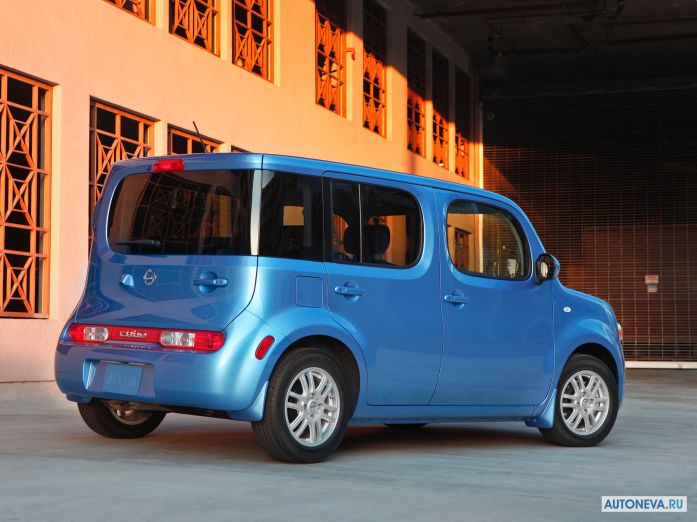 2012 Nissan Cube Indigo Blue - фотография 6 из 13 2012 Nissan Cube Indigo Blue - фотография 6 из 13