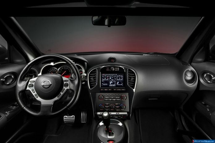 2012 Nissan Juke R - фотография 5 из 11 2012 Nissan Juke R - фотография 5 из 11