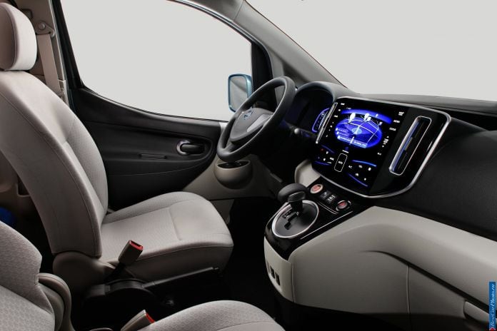 2012 Nissan E-nv200 - фотография 5 из 10 2012 Nissan E-nv200 - фотография 5 из 10
