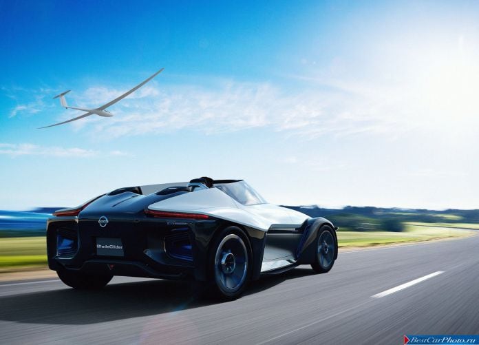 2013 Nissan Bladeglider Concept - фотография 14 из 24