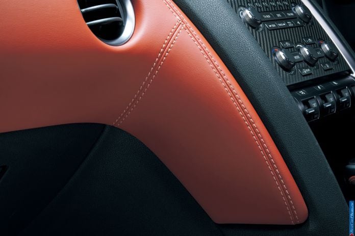 2013 Nissan GT-R - фотография 31 из 31 2013 Nissan GT-R - фотография 31 из 31