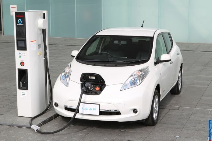 2013 Nissan Leaf - фотография 4 из 50 2013 Nissan Leaf - фотография 4 из 50
