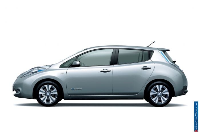 2013 Nissan Leaf - фотография 13 из 50 2013 Nissan Leaf - фотография 13 из 50