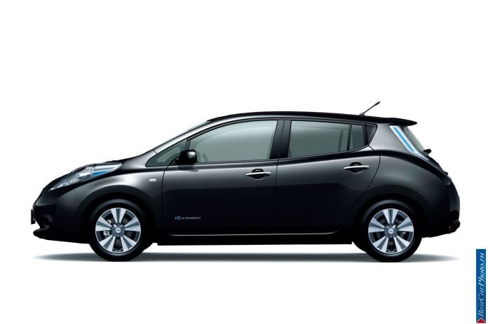 2013 Nissan Leaf - фотография 17 из 50 2013 Nissan Leaf - фотография 17 из 50