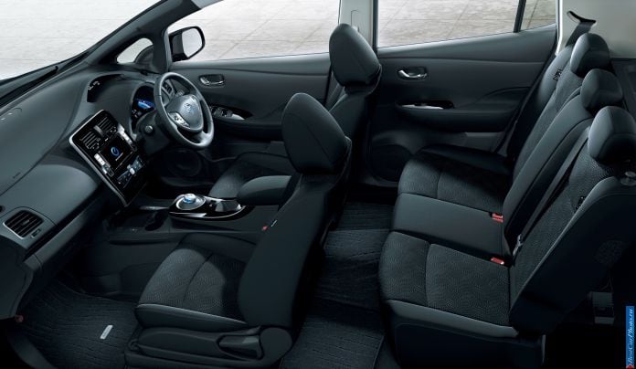 2013 Nissan Leaf - фотография 30 из 50 2013 Nissan Leaf - фотография 30 из 50