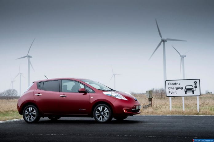 2013 Nissan Leaf EU-version - фотография 8 из 36