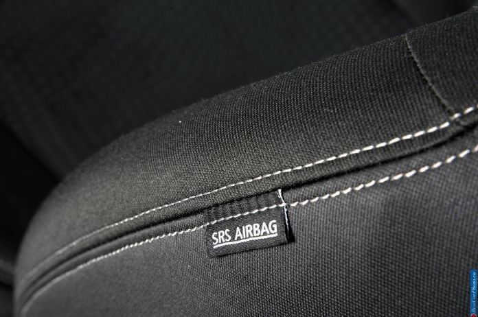 2013 Nissan Micra - фотография 25 из 28