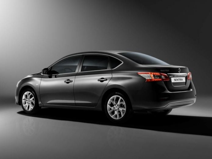 2014 Nissan Sentra - фотография 2 из 9 2014 Nissan Sentra - фотография 2 из 9