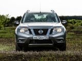 Nissan_Terrano_SUV_5_door_2014_281829.jpg