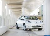 nissan_2014-leaf_1600x1200_013.jpg