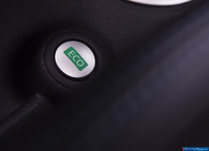 2014 Nissan Note - фотография 28 из 61