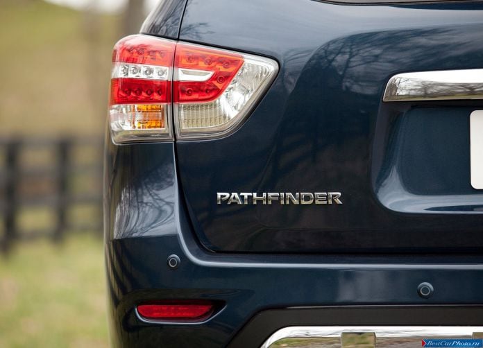 2014 Nissan Pathfinder Hybrid - фотография 17 из 23