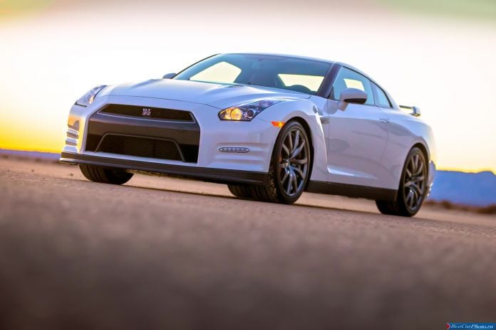 2014 Nissan GT-R - фотография 7 из 22