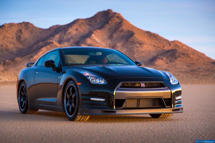 2013 Nissan GT-R Track Edition - фотография 1 из 53 2013 Nissan GT-R Track Edition - фотография 1 из 53