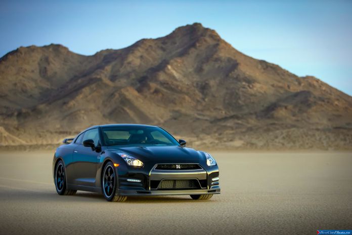 2013 Nissan GT-R Track Edition - фотография 6 из 53 2013 Nissan GT-R Track Edition - фотография 6 из 53