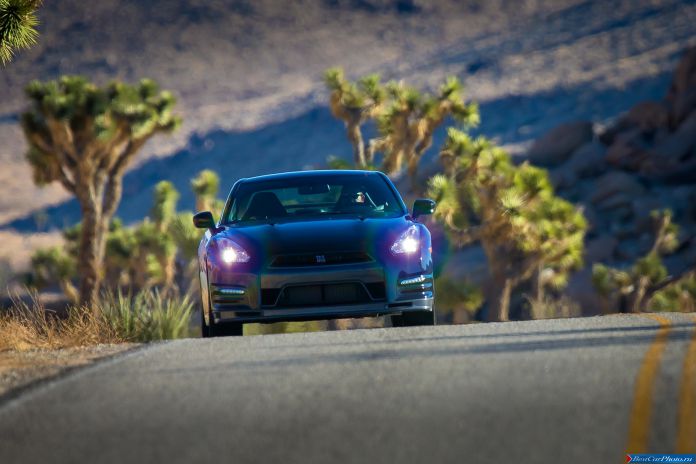2013 Nissan GT-R Track Edition - фотография 9 из 53
