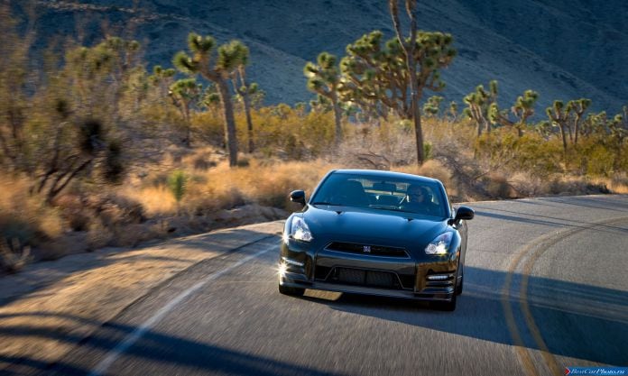 2013 Nissan GT-R Track Edition - фотография 17 из 53 2013 Nissan GT-R Track Edition - фотография 17 из 53