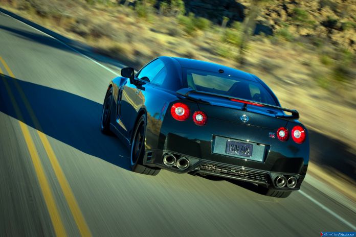 2013 Nissan GT-R Track Edition - фотография 19 из 53 2013 Nissan GT-R Track Edition - фотография 19 из 53