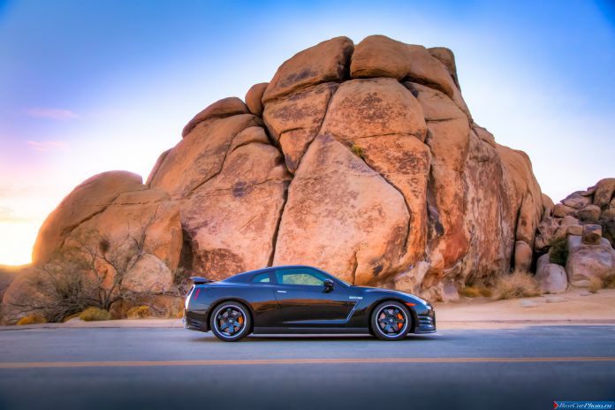 2013 Nissan GT-R Track Edition - фотография 25 из 53 2013 Nissan GT-R Track Edition - фотография 25 из 53