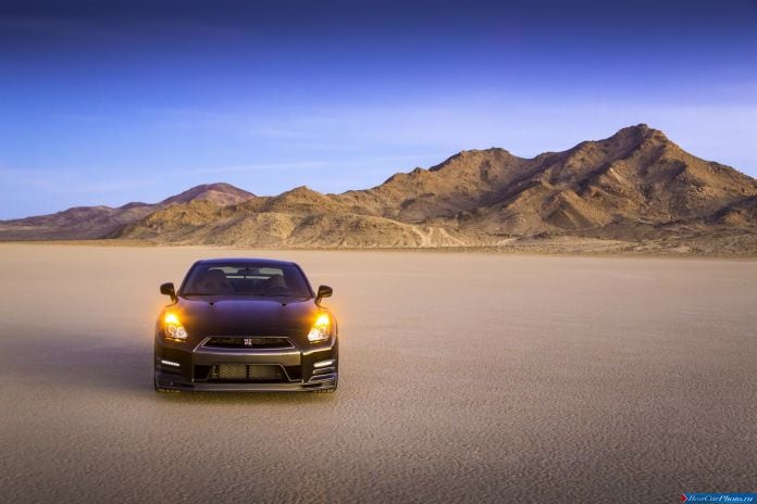 2013 Nissan GT-R Track Edition - фотография 31 из 53 2013 Nissan GT-R Track Edition - фотография 31 из 53