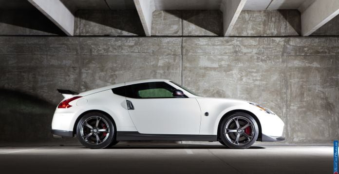 2013 Nissan 370Z nismo - фотография 3 из 29 2013 Nissan 370Z nismo - фотография 3 из 29