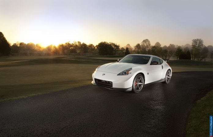 2013 Nissan 370Z nismo - фотография 4 из 29 2013 Nissan 370Z nismo - фотография 4 из 29