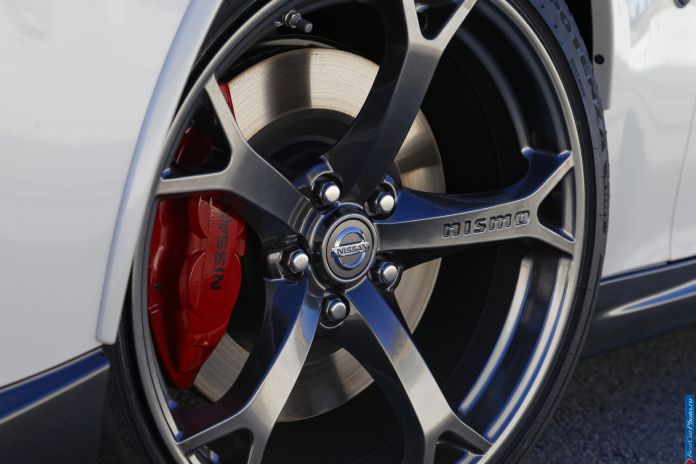 2013 Nissan 370Z nismo - фотография 17 из 29 2013 Nissan 370Z nismo - фотография 17 из 29