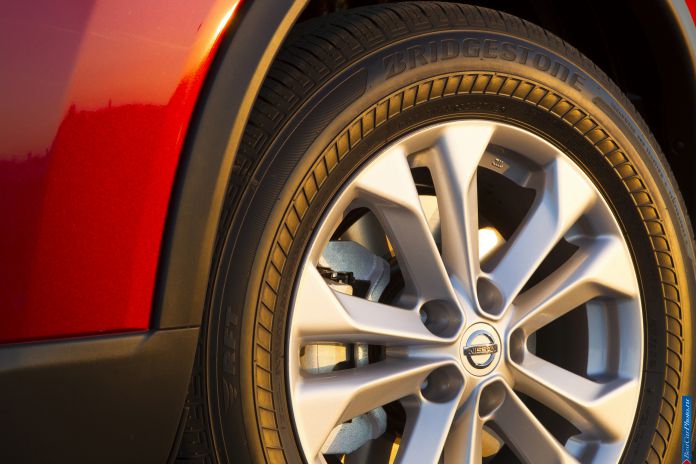 2014 Nissan Rogue - фотография 43 из 59