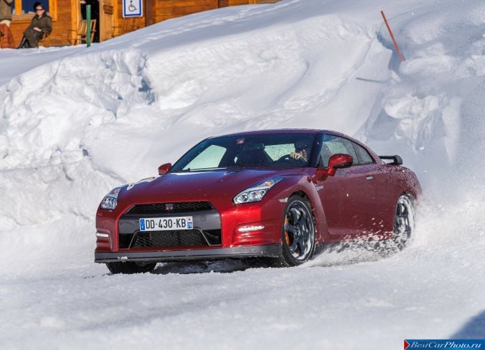 2015 Nissan GT-R - фотография 21 из 105 2015 Nissan GT-R - фотография 21 из 105