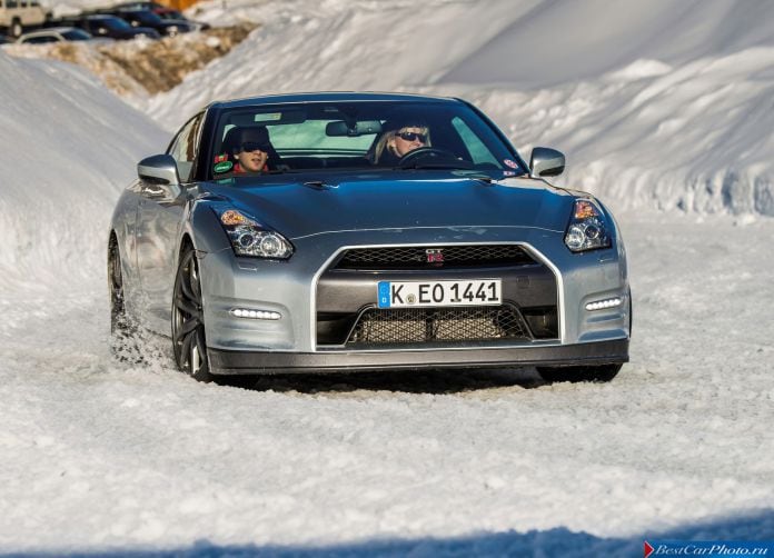 2015 Nissan GT-R - фотография 24 из 105 2015 Nissan GT-R - фотография 24 из 105
