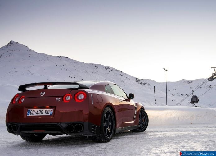 2015 Nissan GT-R - фотография 44 из 105 2015 Nissan GT-R - фотография 44 из 105