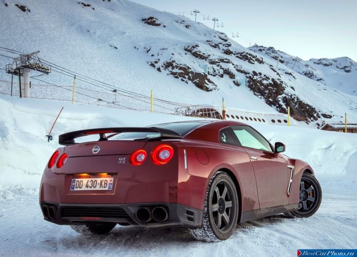 2015 Nissan GT-R - фотография 45 из 105 2015 Nissan GT-R - фотография 45 из 105