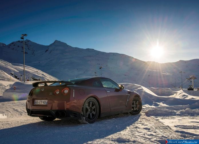 2015 Nissan GT-R - фотография 52 из 105 2015 Nissan GT-R - фотография 52 из 105