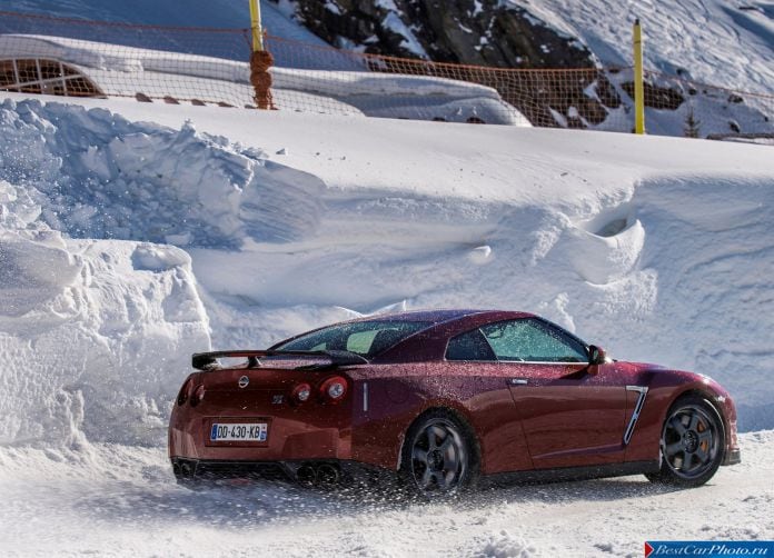 2015 Nissan GT-R - фотография 53 из 105 2015 Nissan GT-R - фотография 53 из 105