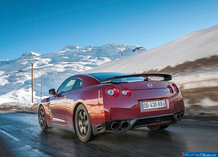 2015 Nissan GT-R - фотография 62 из 105 2015 Nissan GT-R - фотография 62 из 105