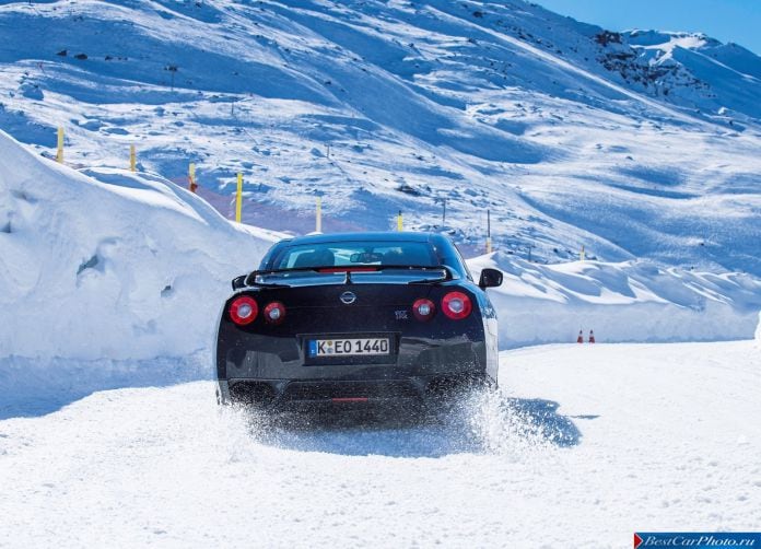 2015 Nissan GT-R - фотография 68 из 105 2015 Nissan GT-R - фотография 68 из 105