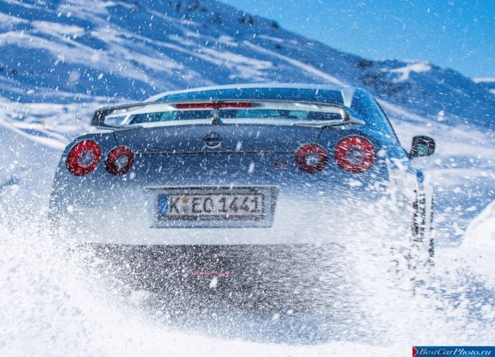 2015 Nissan GT-R - фотография 69 из 105 2015 Nissan GT-R - фотография 69 из 105