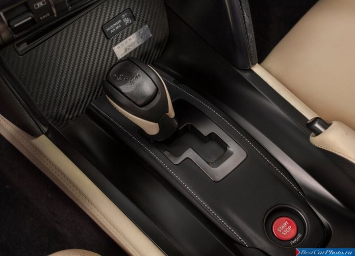 2015 Nissan GT-R - фотография 97 из 105 2015 Nissan GT-R - фотография 97 из 105