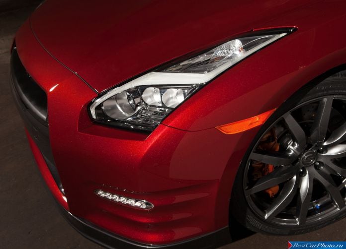 2015 Nissan GT-R - фотография 98 из 105 2015 Nissan GT-R - фотография 98 из 105