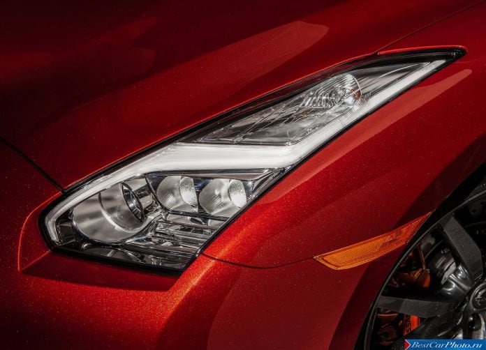 2015 Nissan GT-R - фотография 101 из 105 2015 Nissan GT-R - фотография 101 из 105