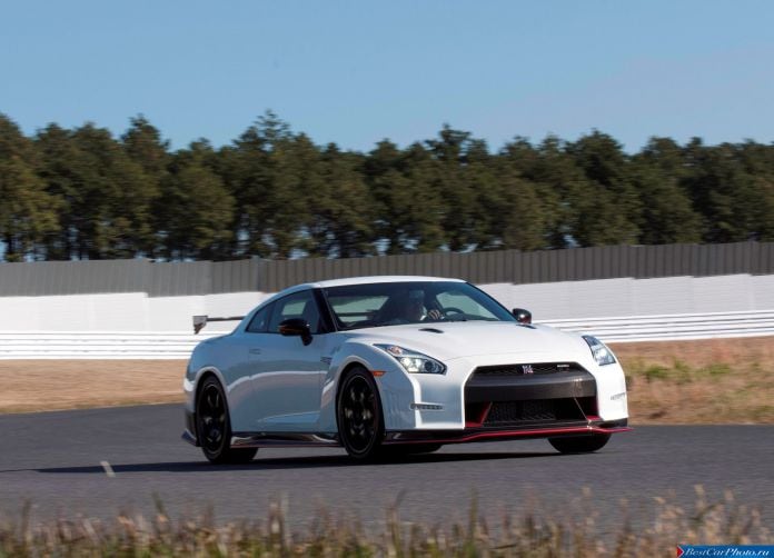 2015 Nissan GT-R Nismo - фотография 13 из 92 2015 Nissan GT-R Nismo - фотография 13 из 92