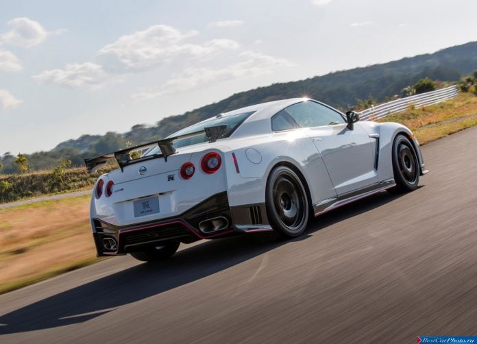 2015 Nissan GT-R Nismo - фотография 27 из 92 2015 Nissan GT-R Nismo - фотография 27 из 92
