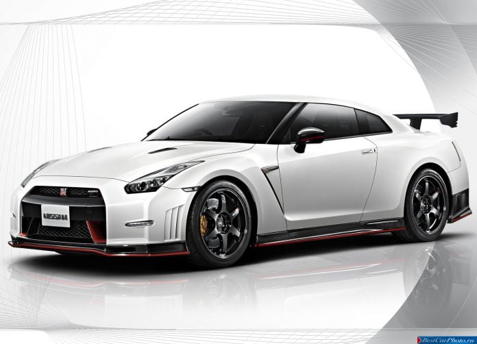 2015 Nissan GT-R Nismo - фотография 34 из 92