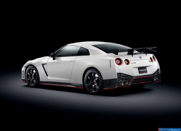 2015 Nissan GT-R Nismo - фотография 36 из 92 2015 Nissan GT-R Nismo - фотография 36 из 92