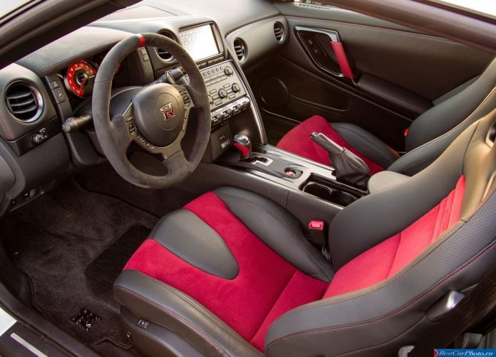 2015 Nissan GT-R Nismo - фотография 41 из 92 2015 Nissan GT-R Nismo - фотография 41 из 92