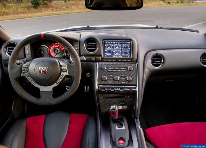 2015 Nissan GT-R Nismo - фотография 42 из 92